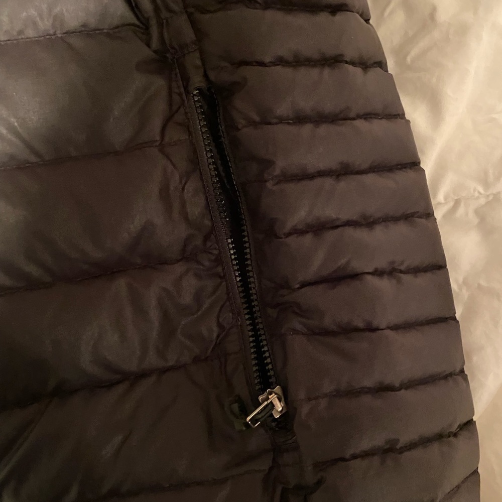 SOLD !Patagonia Black Jacket Size Medium.